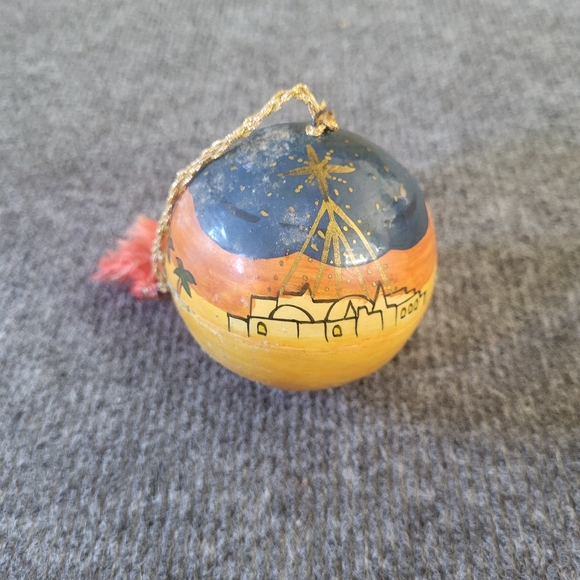 Christmas Ornament. made in India. Bethlehem - Picture 4 of 5